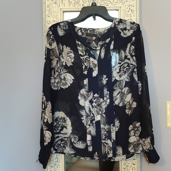 Ann Taylor black floral blouse/top sheer S - Picture 4 of 8